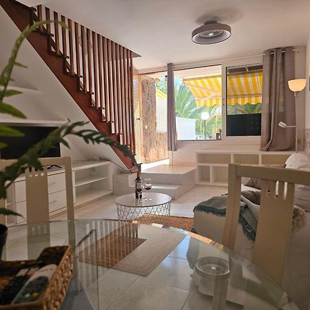 Stylish And Comfortable Duplex Apartment Near Swimming Pool Mogan Luaran gambar