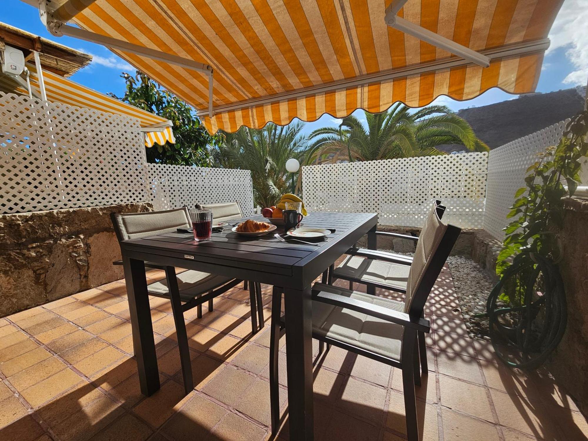 Stylish And Comfortable Duplex Apartment Near Swimming Pool Mogan Luaran gambar